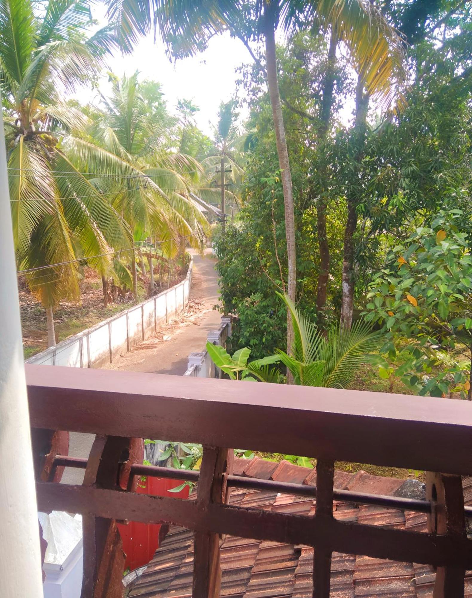Thachattu Homestay Vaikom Екстериор снимка