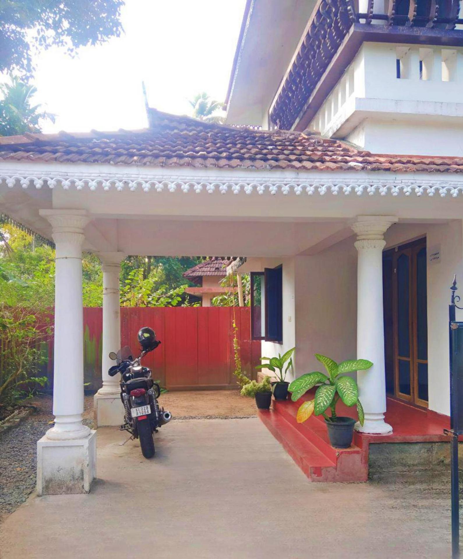 Thachattu Homestay Vaikom Екстериор снимка